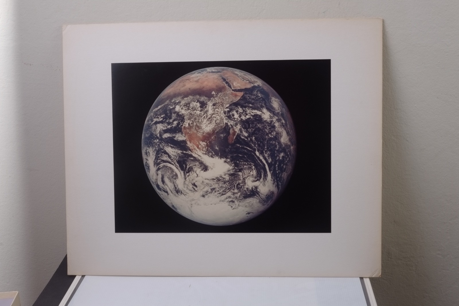 Important OVERSIZED Apollo 17 Full Earth Important OVERSIZED Apollo 17 Full Earth