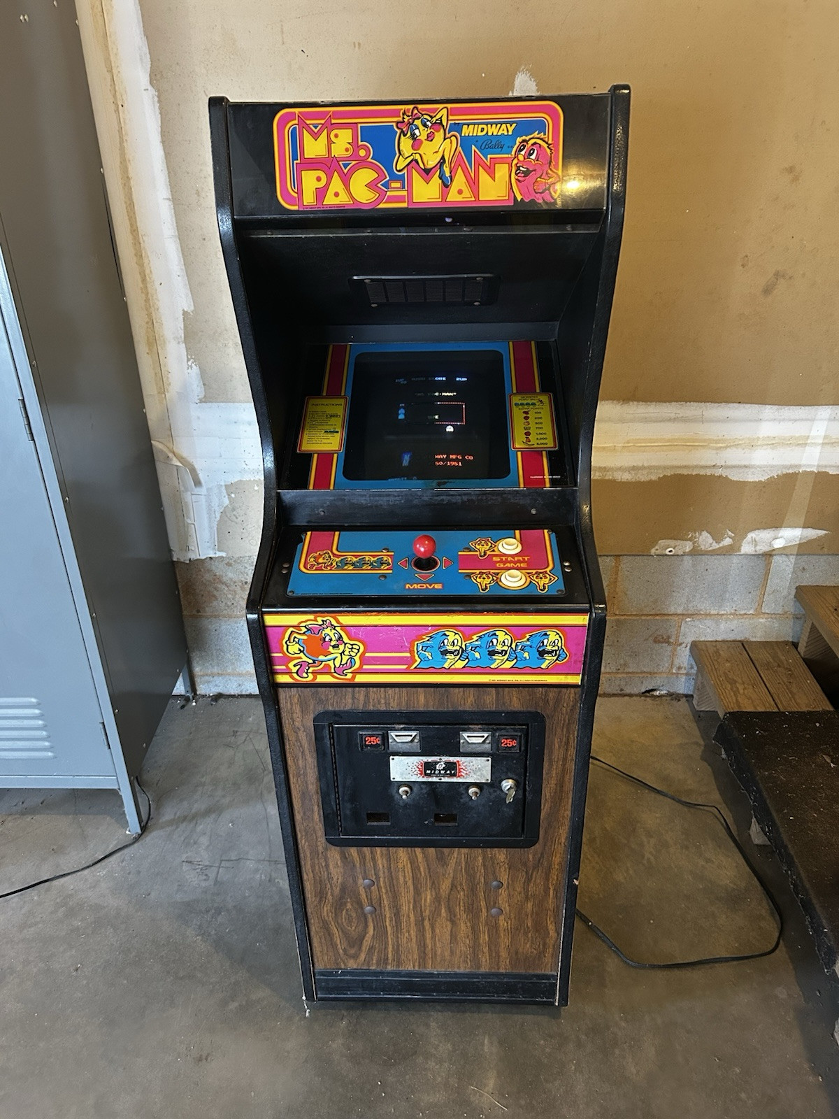 1981 Ms. PAC-MAN Machine by Midway Bally Co.