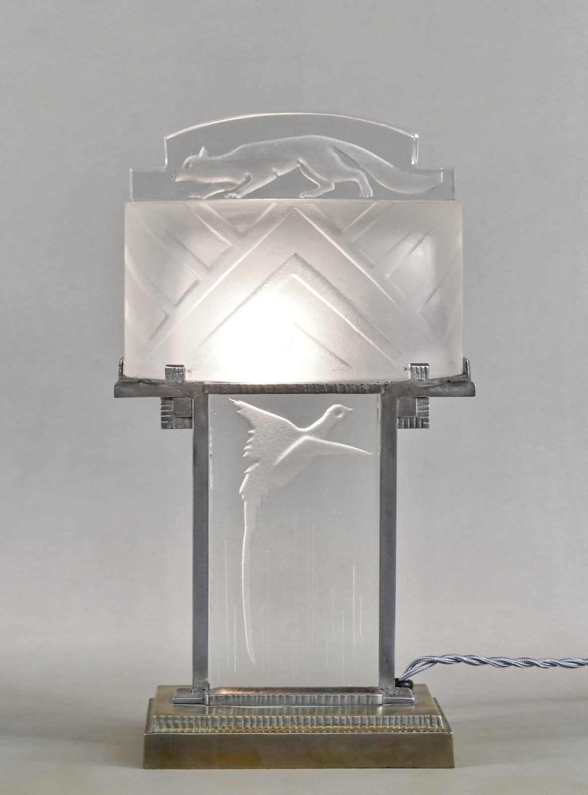MULLER FRERES : a French ART DECO  table lamp 1930 . France
