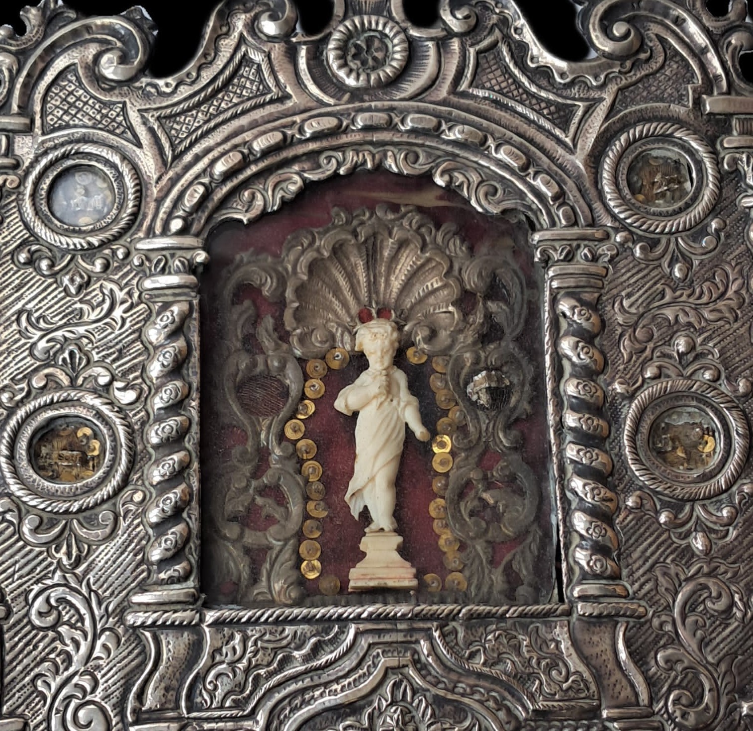 Antique European Medieval Reliquary with Relics Devotional Christianity Ca XV Antique European Medieval Reliquary with Relics Devotional Christianity Ca XV