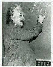 Albert Einstein - Vintage United Press International News Photo picture