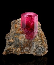 HUGE GEM Red Beryl Crystal 10+ Cts Prism on Matrix Specimen - Ruby Violet UTAH picture