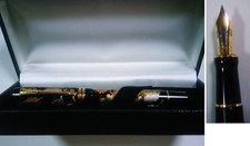 Parker 2005 Duofold Centennial Maki-e Twin Dragons Limited Edition 88 Nib M picture