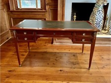 Desk of the Former Mayor of New York City and Attorney to Pres. Trump picture