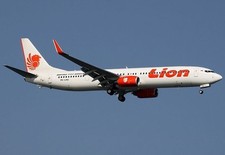 Boeing B-737-900ER Lion Air Airplane Desktop Mahogany Kiln Wood Model Large picture
