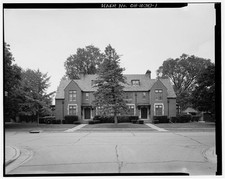 Photo:Pearson Rd House Building 812-823-825 1930s South Front Exterior picture
