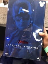 Disney D23 Expo 2019 Worthy Captain America Hot Toys Movie Masterpiece VERY RARE picture