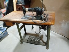 Singer industrial sewing machine model 31-15 picture