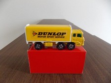 DUNLOP Race Related Staff Only Distribution Fusou Wing Roof Truck Tomica picture