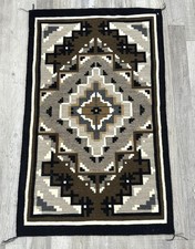Navajo Two Grey Hills Rug ca. 1990  - 41