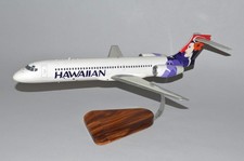 Hawaiian Airlines Boeing 717-200 Old Color Desk Display Model 1/72 SC Airplane picture