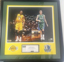 Limited 50 Kobe Bryant & Dirk Nowitzki Panini  dual autographs Poster finish9/18 picture