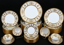 Service for 12 of Minton for Tiffany 22-karat Gold Neoclassical Style Plates picture