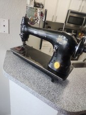 Singer Model 31-15 Industrial Sewing Machine Head Vintage Test Works Great picture