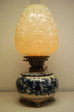 ANTIQUE OLD ENGLISH PORCELAIN OIL KEROSENE POTTERY ART NOUVEAU ARTS CRAFTS LAMP picture