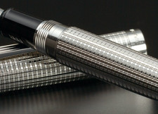 PLATINUM Fountain Pen THE PRIME 100th Anniv Platinum 100pc Nib-B PPC-1000000 picture
