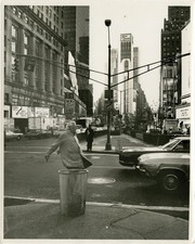 Jacques Tati TRAFIC TRAFFIC Original press photograph promoting the US #135907 picture