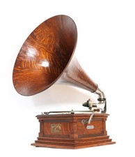 1905 Victor Type M / Monarch Phonograph w/Original Victor Wood Horn * Excellent picture