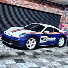 1/18 Minichamps Exclusive Porsche 911 Dakar 2022