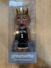 Victor Wembanyama Ghostwrite x NBA “2025-26 Season” 400% GOLD CROWN (#/10) picture