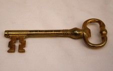 TONY CURTIS ESTATE KEY OF CITY OF SAN FRANCISCO PRESENTED TO T. CURTIS BY MAYOR picture