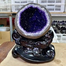 24.31LB    The amethyst cave symbolizes the specimen and base of the money bag picture