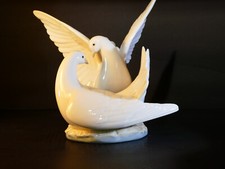 RARE Llardo Heritage 'Love Nest' Doves Fugurine Sculpture 6291 PRISTINE picture