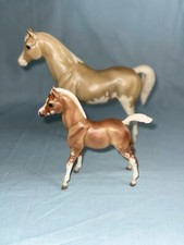 Breyer 2015 Sweet Home Chicago “Addison & Clark” Chestnut Family Arabian Mold picture