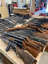 Large collection (262) mostly daisy BB guns please see pictures and Videos picture