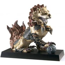 Lladro Guardian Lion Red Figurine 01001993 picture