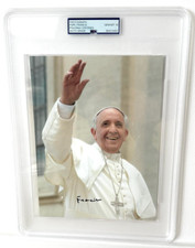 Pope Francis Autographed Photo PSA/DNA GEM MINT 10 W/ Exact Photo Proof Signing picture