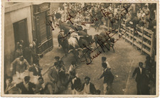 One-of-a-Kind Signed Ernest Hemingway Photo Pamplona Running of the Bulls picture