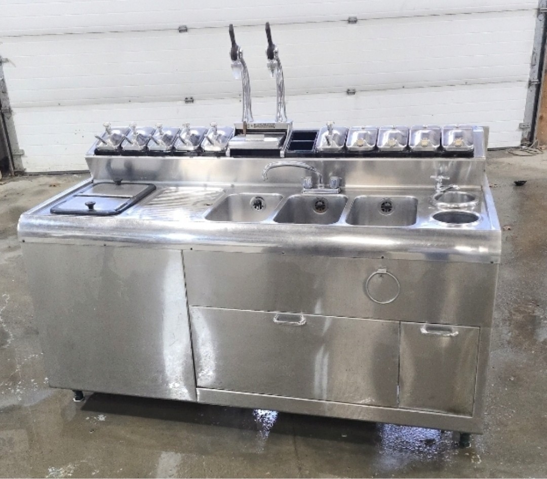 1950s 1960s Original Soda Fountain Stanley Knight Corp., Chicago Stainless 1950s 1960s Original Soda Fountain Stanley Knight Corp., Chicago Stainless