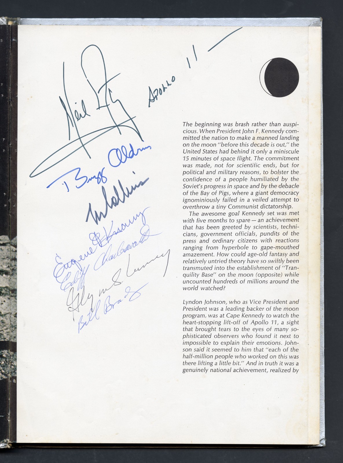 Autograph Book Neil Armstrong 10/10 Signature 22 More HQ Autos 10/12 Moonwalkers