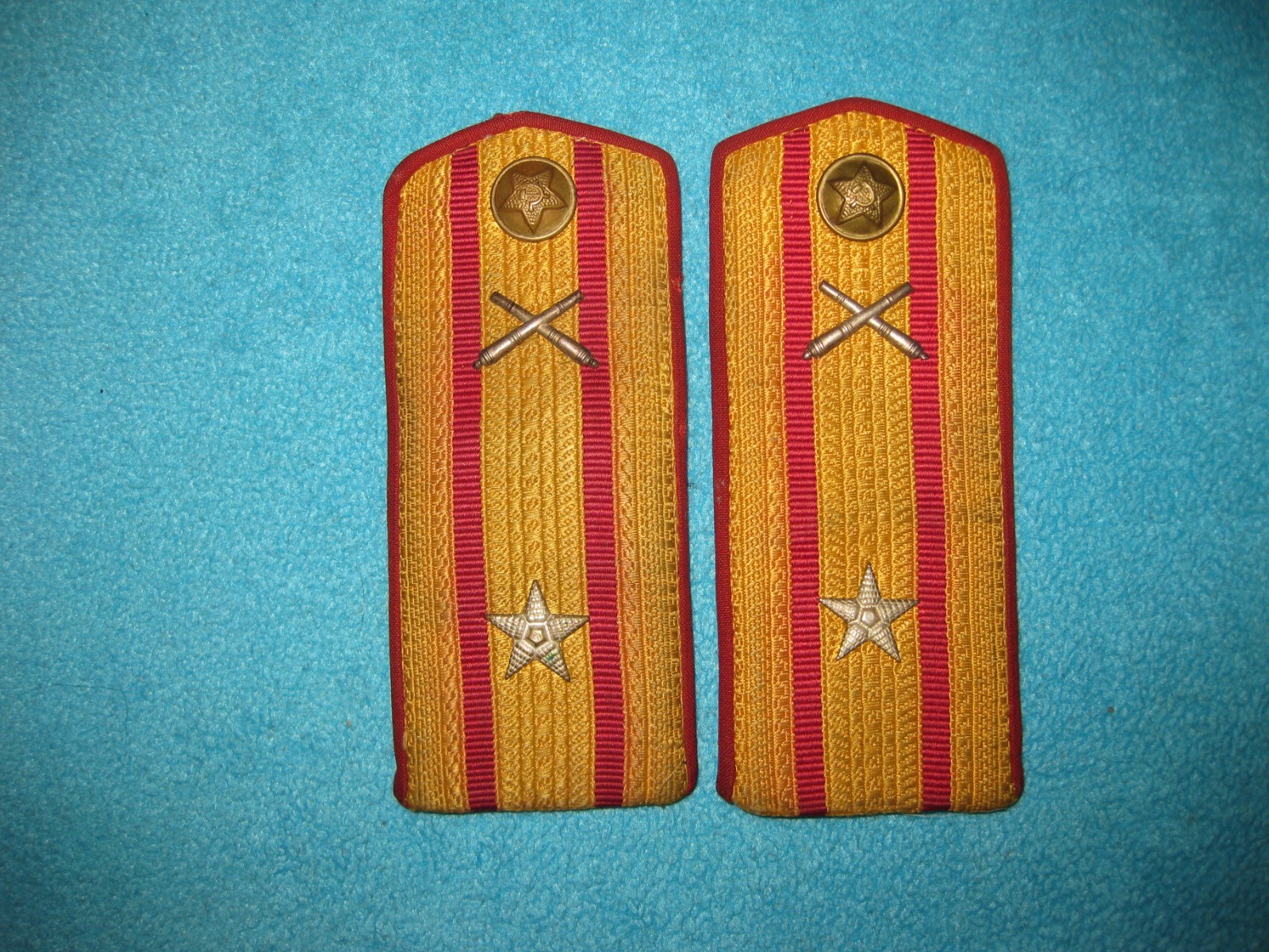 WW2 Extremely RaRe Soviet Russian Officer's Shoulder Boards Post-War German WW2 Extremely RaRe Soviet Russian Officer's Shoulder Boards Post-War German