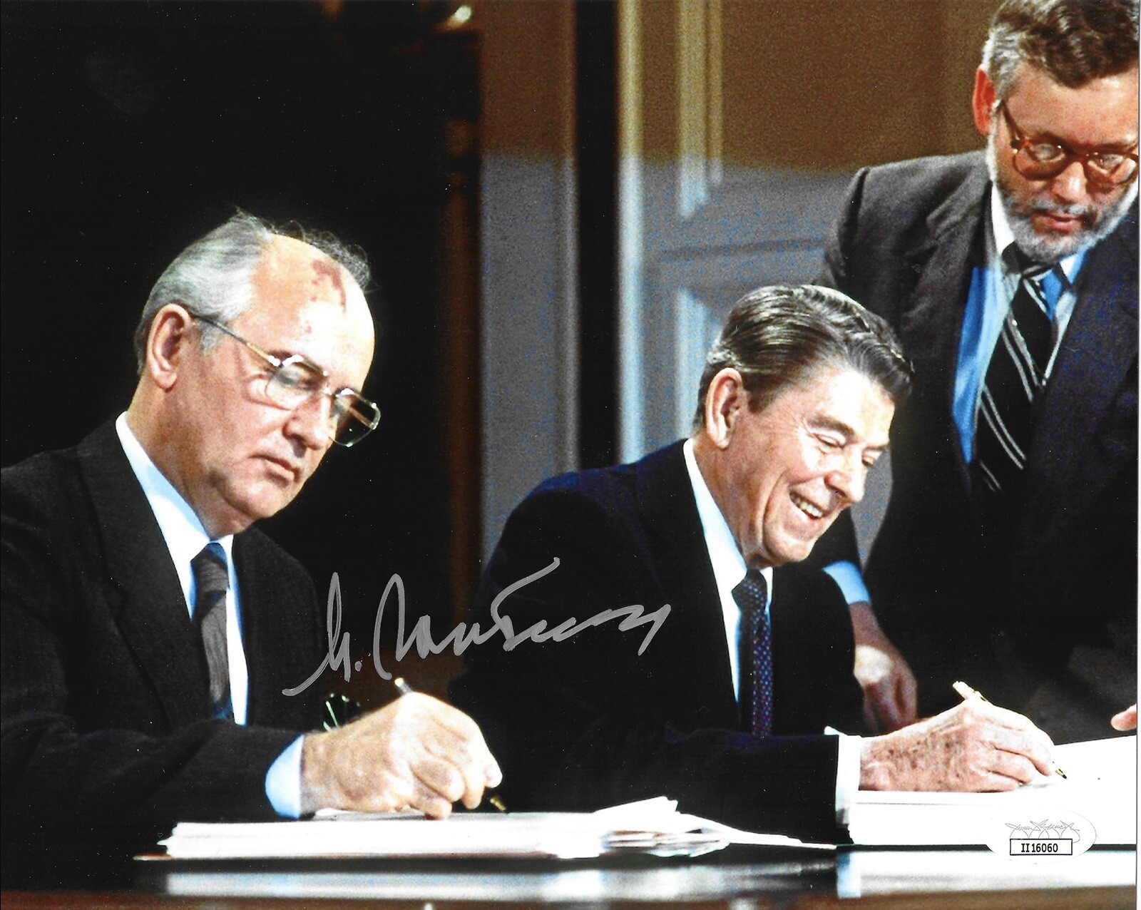 MIKHAIL GORBACHEV SIGNED 8X10 PRESIDENT RUSSIA USSR LEADER B JSA COA JFK