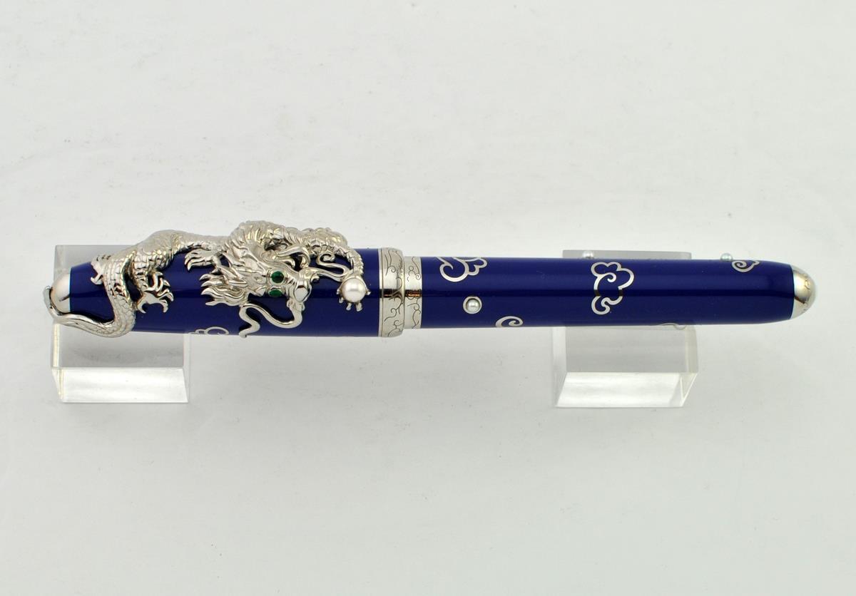 RARE CARTIER EXCEPTIONAL PRESTIGE DRAGON DECOR FOUNTAIN PEN 18K GOLD NIB LE888 RARE CARTIER EXCEPTIONAL PRESTIGE DRAGON DECOR FOUNTAIN PEN 18K GOLD NIB LE888