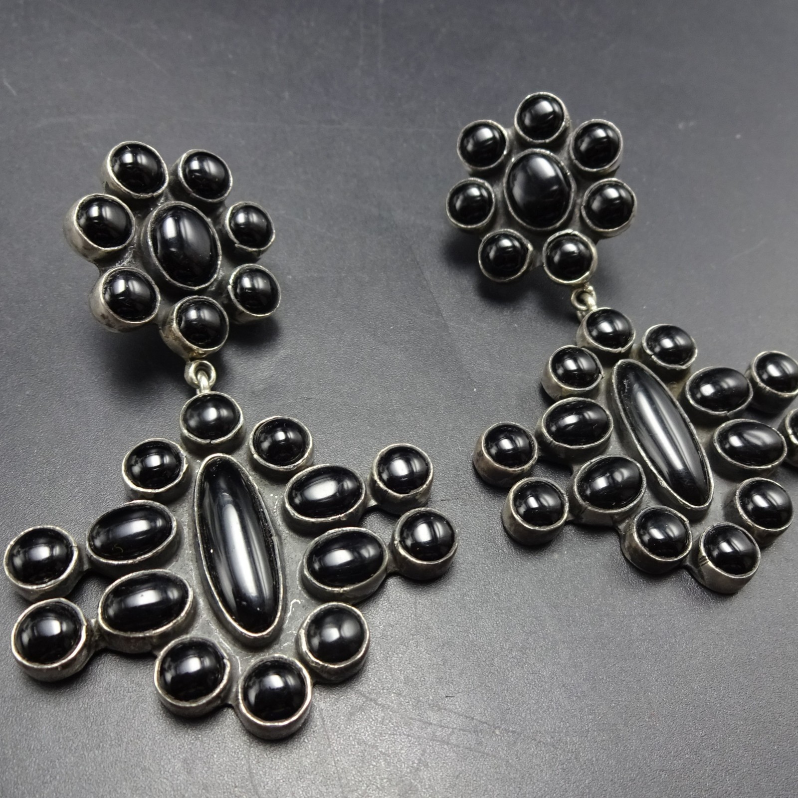 Magnificent FEDERICO JIMENEZ Sterling Silver BLACK ONYX Cluster Dangle EARRINGS Magnificent FEDERICO JIMENEZ Sterling Silver BLACK ONYX Cluster Dangle EARRINGS
