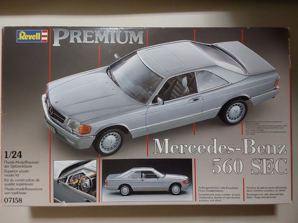 Revell 1/24 Mercedes-Benz 560 SEC Plastic Model 07158