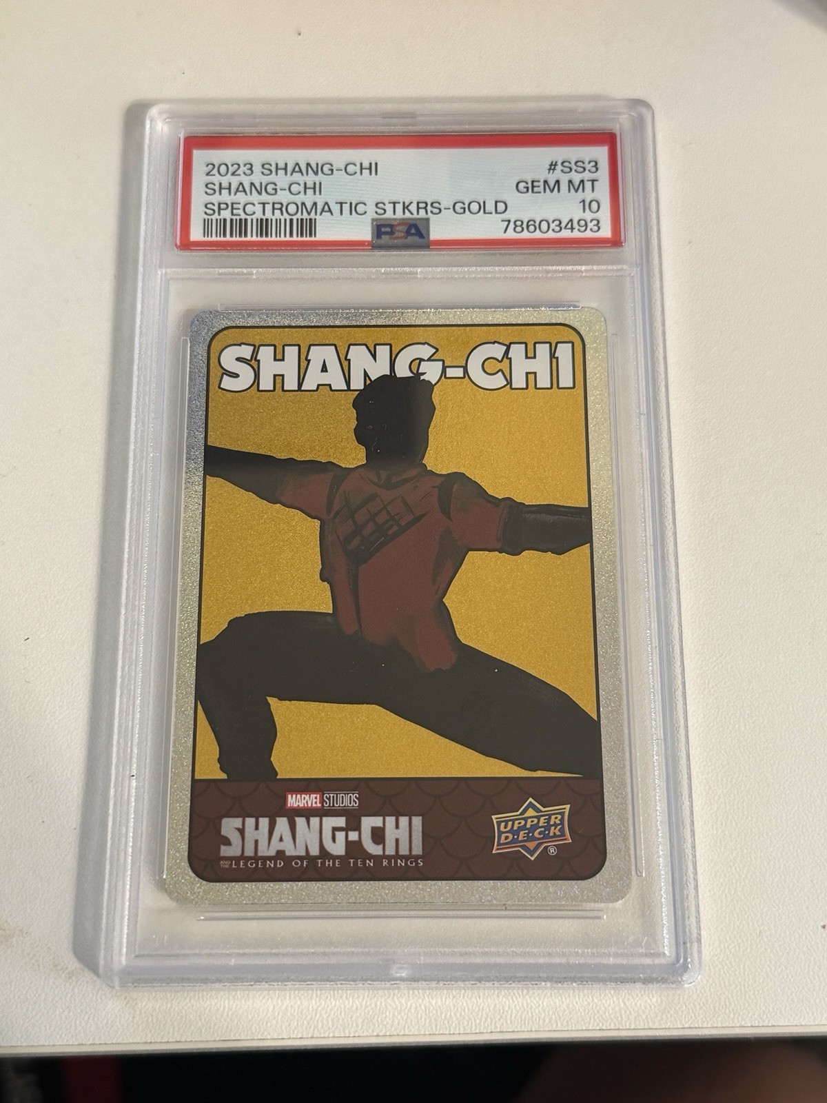 2023 UD Marvel Shang Chi Spectromatic Stickers Gold #SS3 Shang Chi