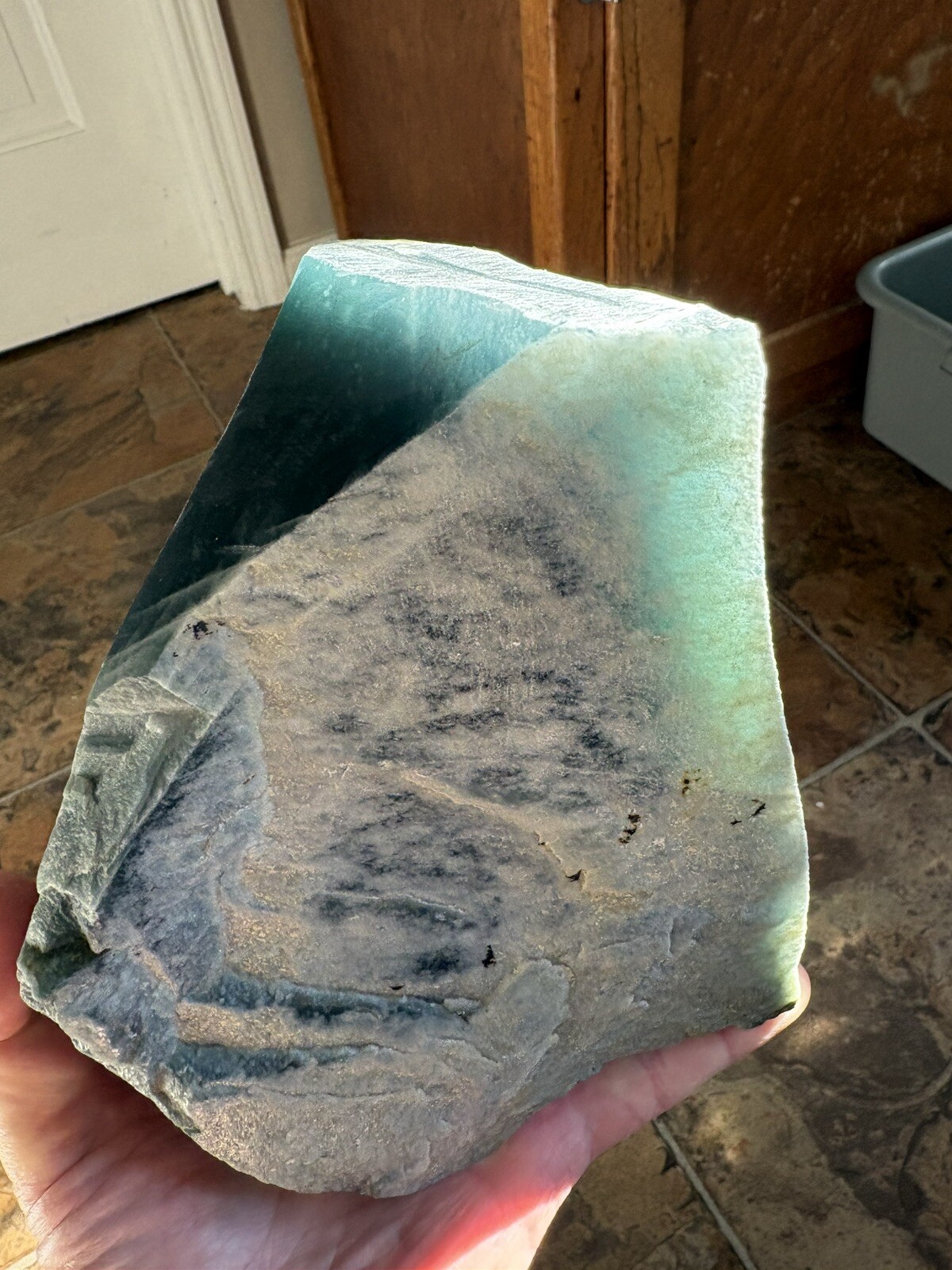 3144 Gemmy Faced Block Of Icy Blue-green Translucent Jadeite Jade From Guatemala