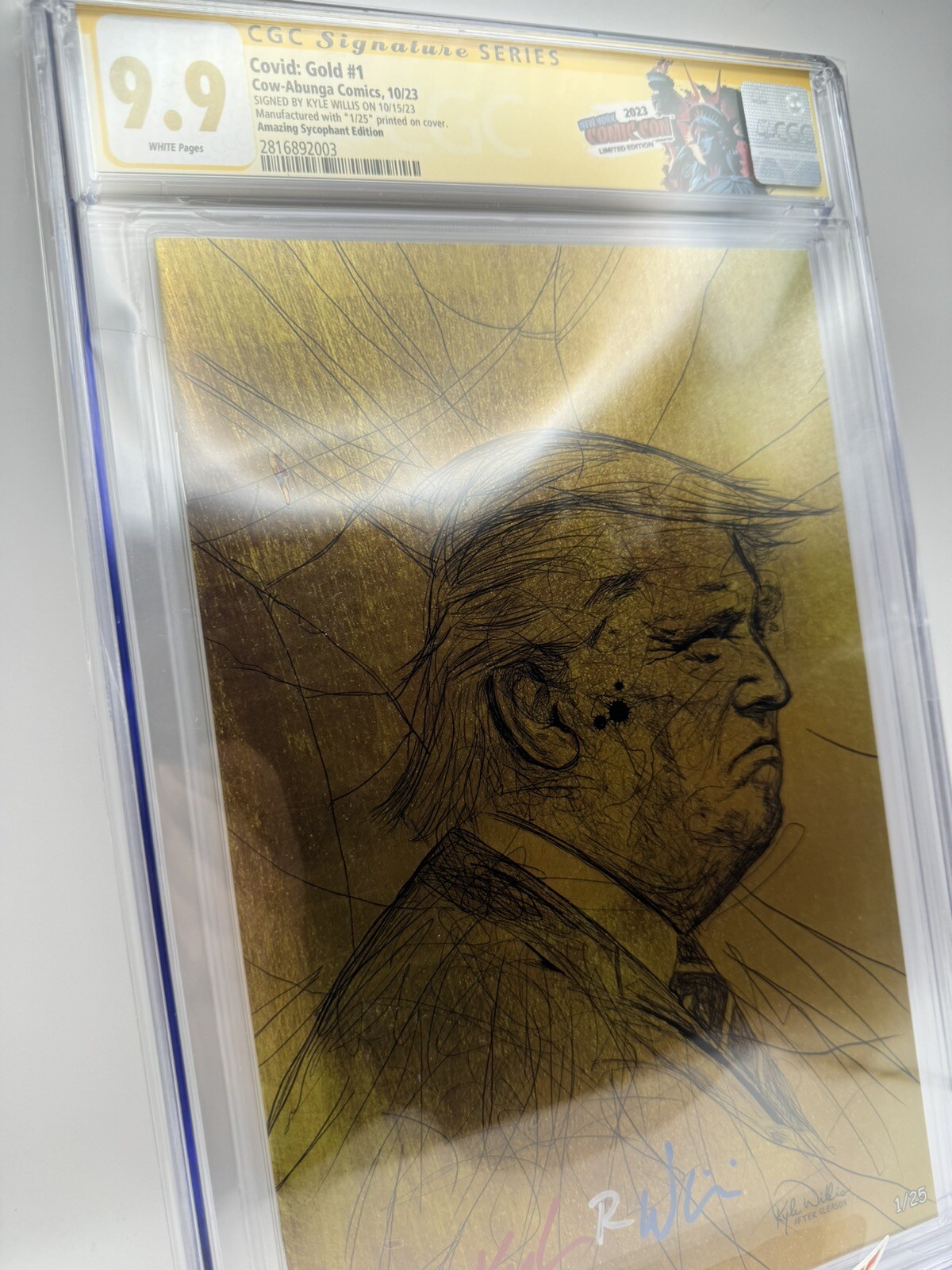 🇺🇸 Donald Trump Amazing 1st Ever Edition CGC Signed 9.9 COVID SUPER RARE🤯