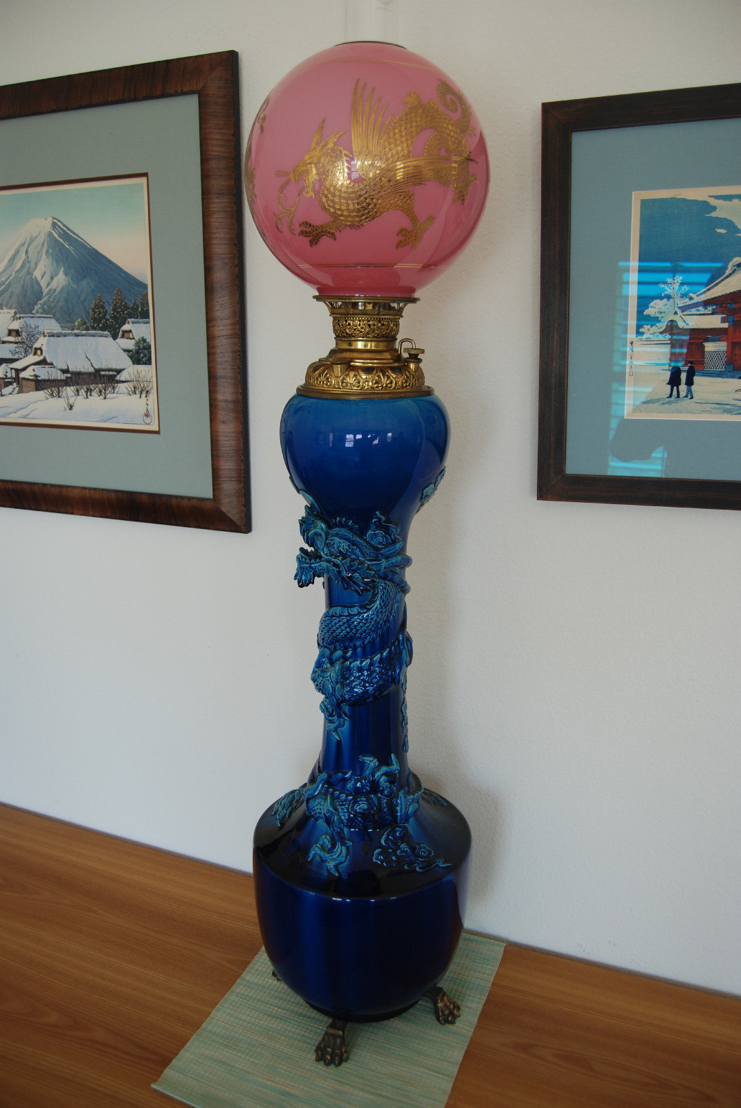 ANTIQUE KEROSENE OIL GWTW CHINESE JAPANESE DRAGON AWAJI BANQUET VICTORIAN LAMP