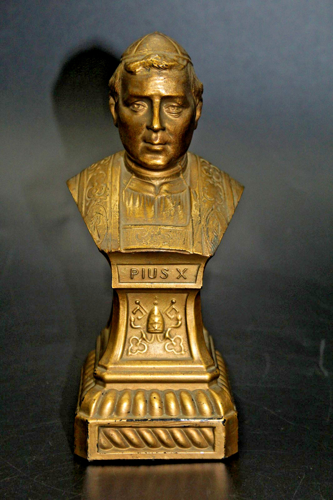 Beautiful Old Bust 'Pope PIUS X' (1835 Giant-1914 Rome) Glass, Italy Beautiful Old Bust 'Pope PIUS X' (1835 Giant-1914 Rome) Glass, Italy