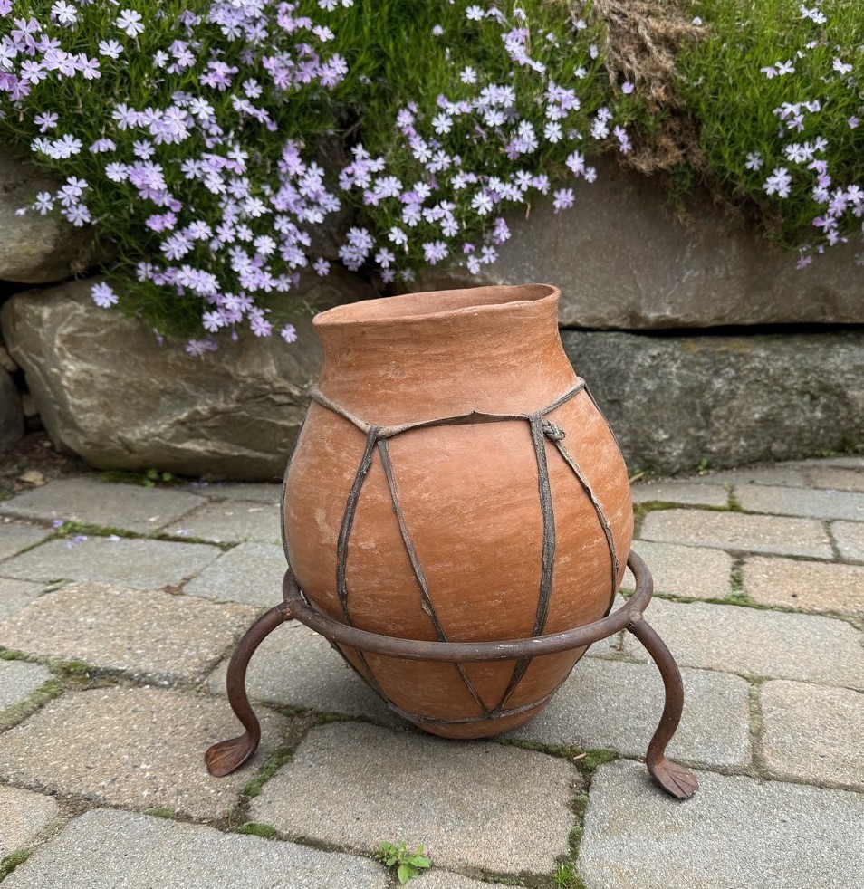 Vintage Native Tarahumara Indian Clay Terra Cotta Pottery vessel bowl w/ stand.