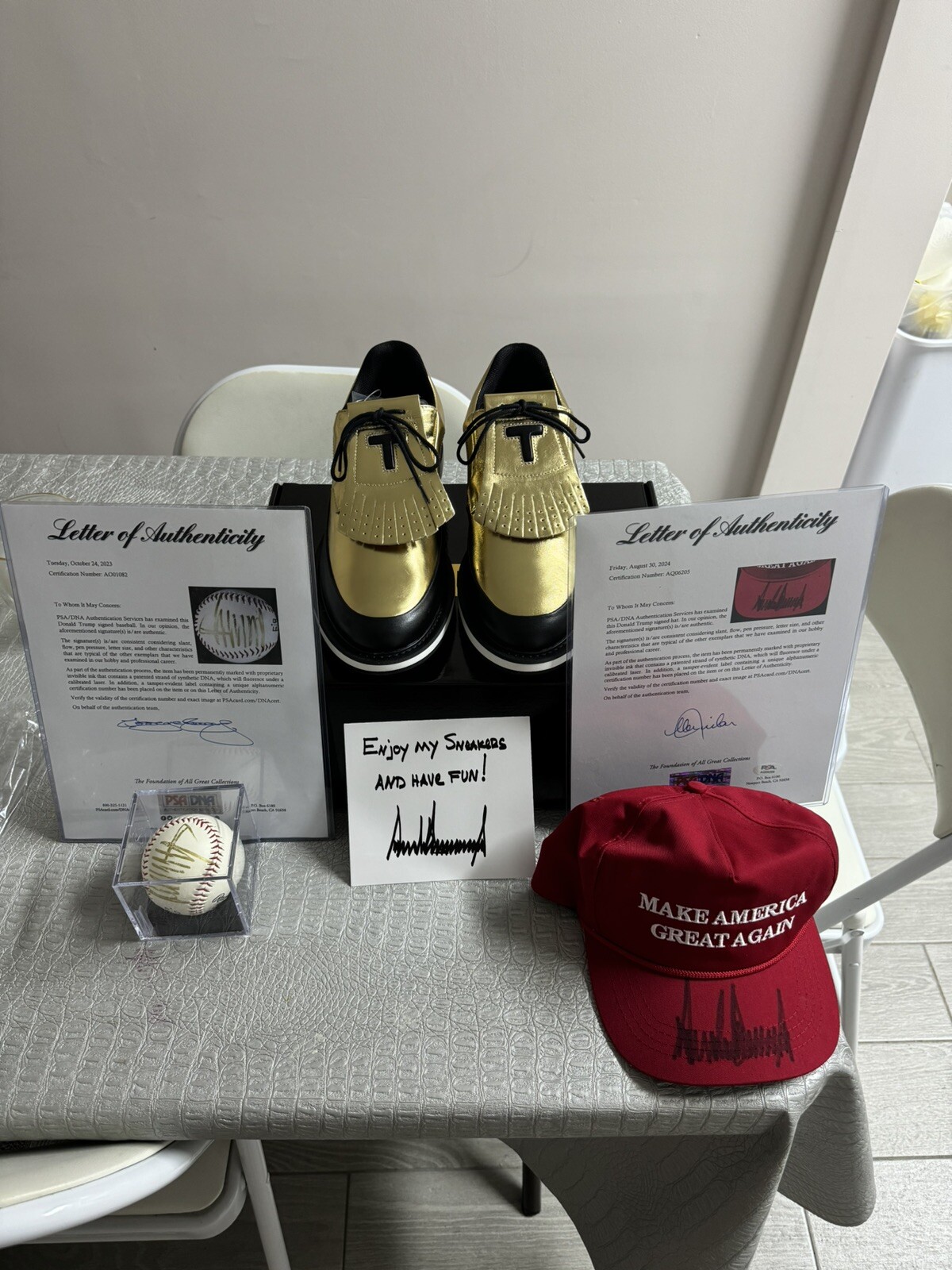 Donald Trump Autographed LOT Hat Baseball And Sneakers PSA Authenticated RARE Donald Trump Autographed LOT Hat Baseball And Sneakers PSA Authenticated RARE
