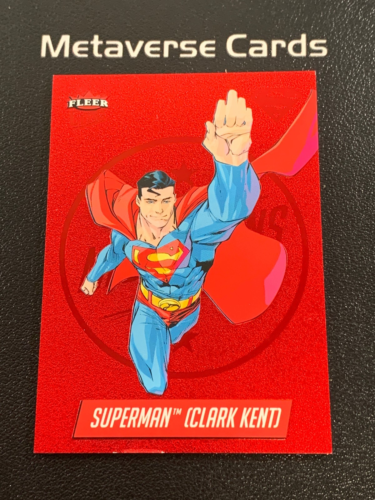 2025 Fleer Ultra Superman Superman Clark Kent 10/50 Ruby Medallions M-1 2025 Fleer Ultra Superman Superman Clark Kent 10/50 Ruby Medallions M-1