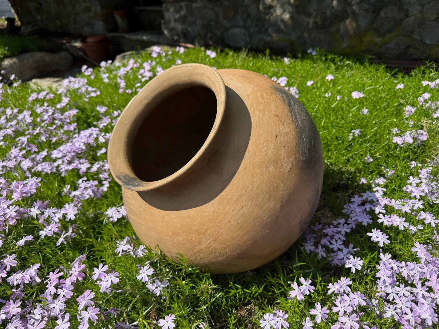 Vintage Native Tarahumara Indian Clay Terra Cotta Pottery vessel bowl w/ stand.