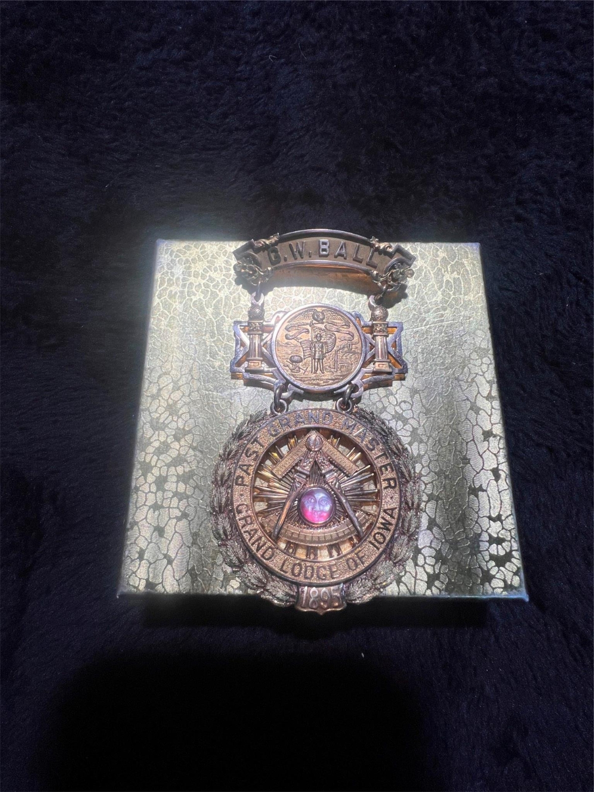 1895 George Ball14K Gold 50 grams Grand Master of the Masons of Iowa city Medal 1895 George Ball14K Gold 50 grams Grand Master of the Masons of Iowa city Medal