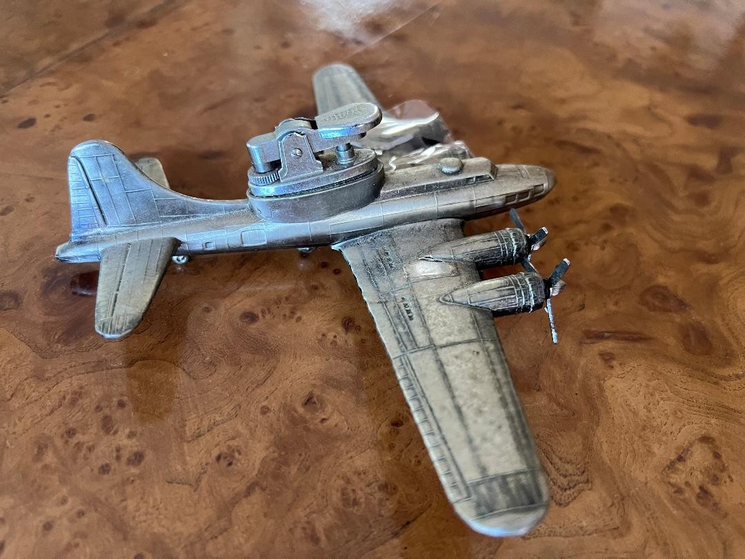 Vintage Japanese B-17F Boeing Bomber Plane Table Lighter – Parts / Restoration
